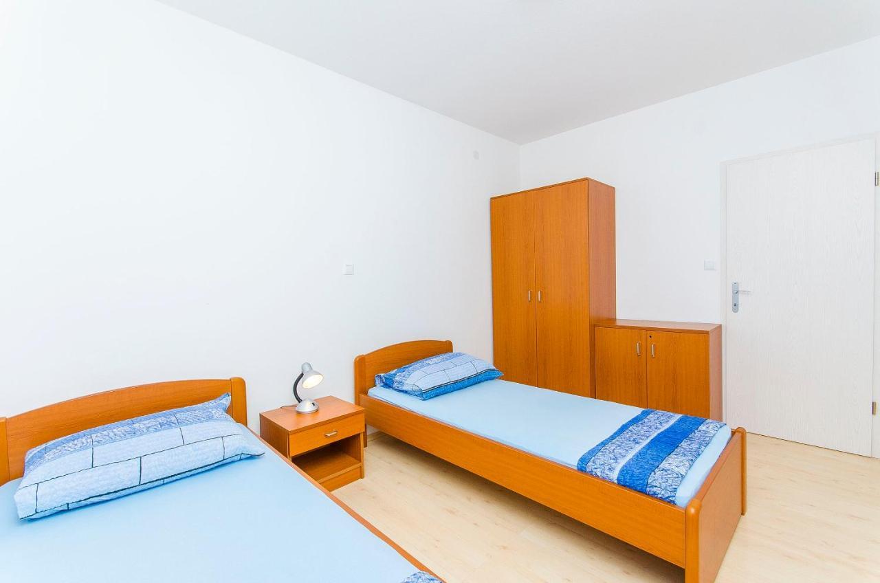 Apartments Kazimir Nečujam Exterior foto