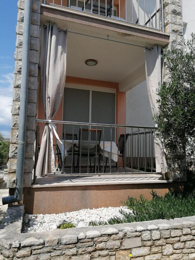 Apartments Kazimir Nečujam Exterior foto